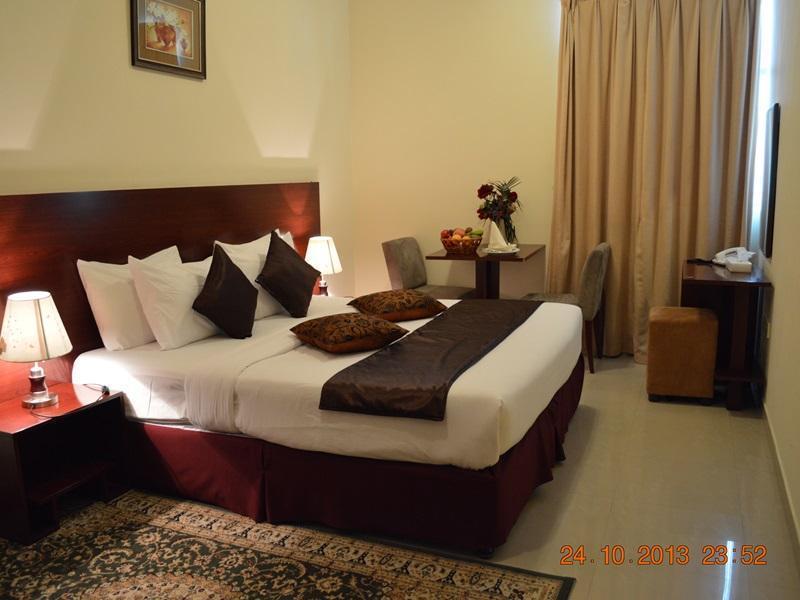 Raynor Hotel Apartments Эль-Фуджайра Экстерьер фото