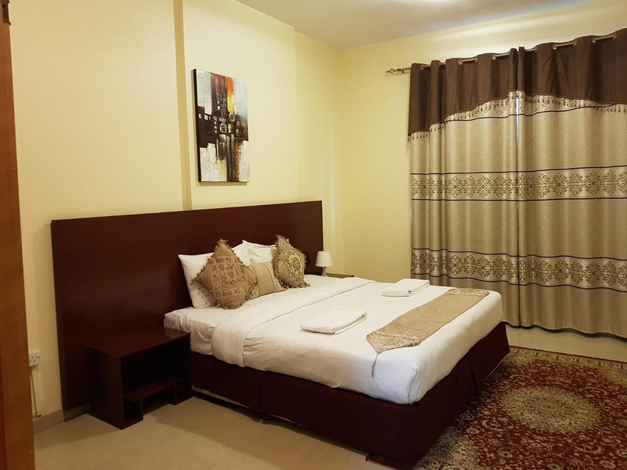 Raynor Hotel Apartments Эль-Фуджайра Экстерьер фото